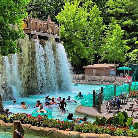 개틀린버그 Movie Theater Hot Tub View Mountain Escape 빌라 외부 사진